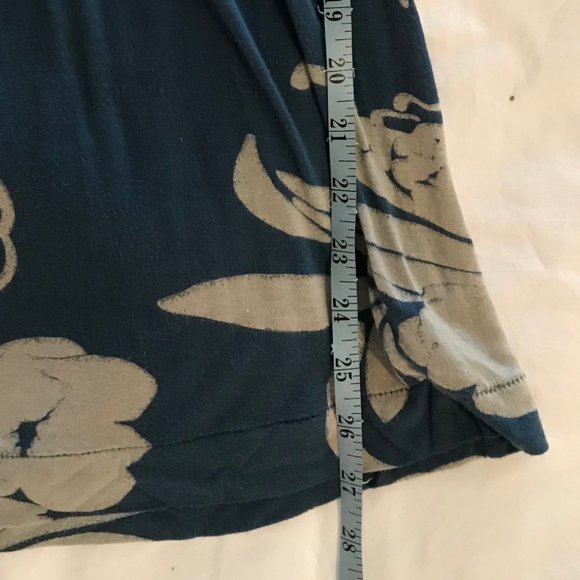 Anthropologie Ric Rac Button Neckline Top - Picture 7 of 16